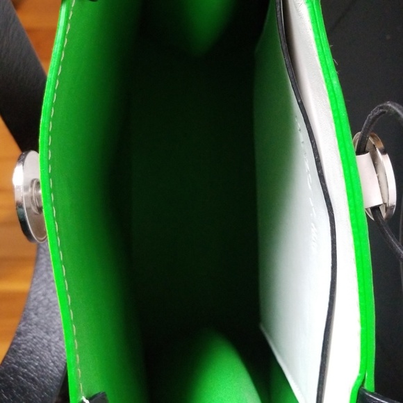 WHITE LEATHER KENZO TOTE PURSE - Picture 6 of 6